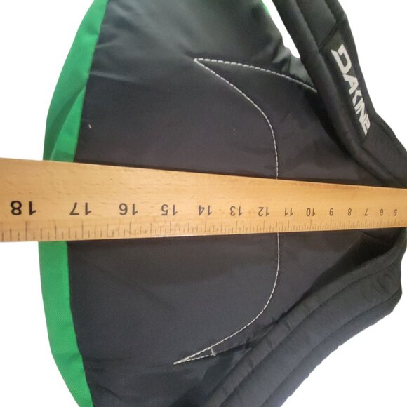 Dakine Transit SS12 Backpack 18L Green & Black Trail Hiking Pockets - Picture 5 of 16